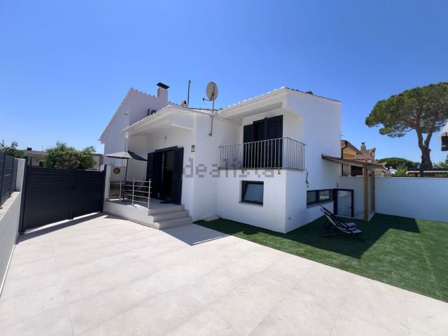 Chalet, Torroella de Montgrí