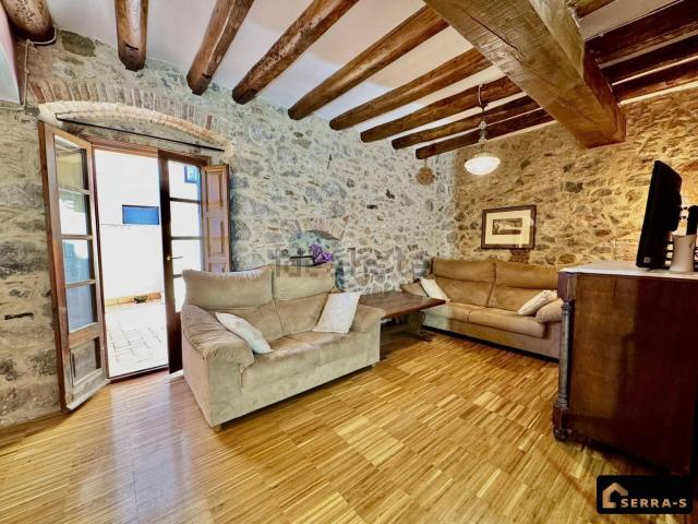 Chalet, Torroella de Montgrí
