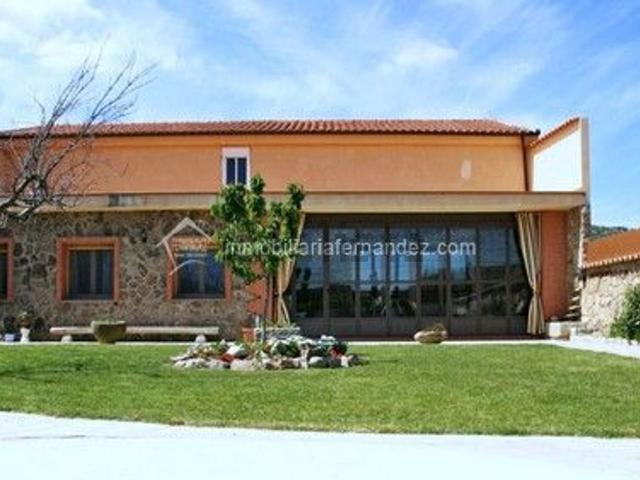 Chalet, Torre de Santa Maria