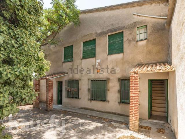 Chalet, Torrelavit
