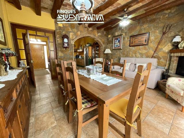 Chalet, Torrelavit