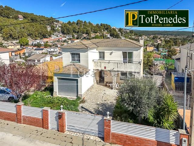 Chalet, Torrelles de Foix