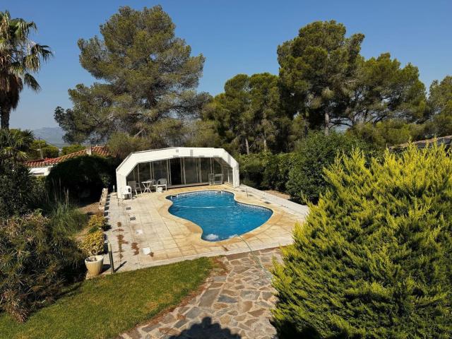 Chalet, Tortosa