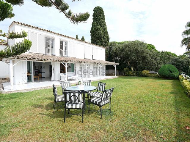 Chalet, Tossa de Mar