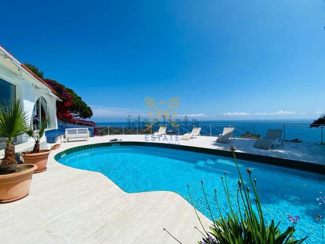 Chalet, Tossa de Mar