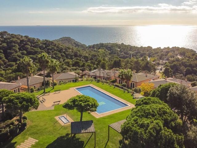 Chalet, Tossa de Mar