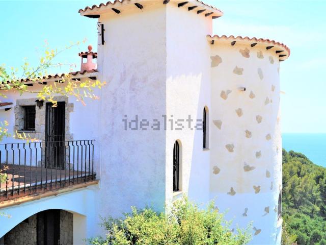 Chalet, Tossa de Mar