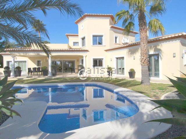 Chalet, Teulada