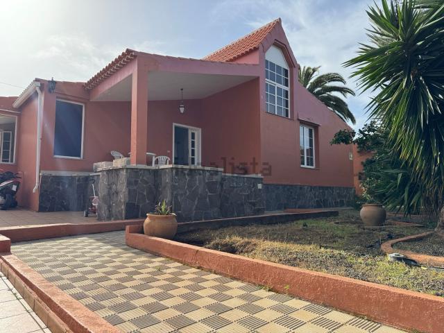 Chalet, Tegueste