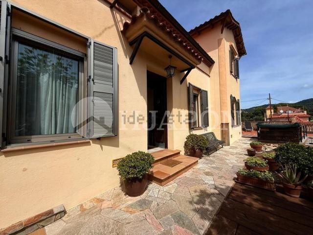 Chalet, Teià