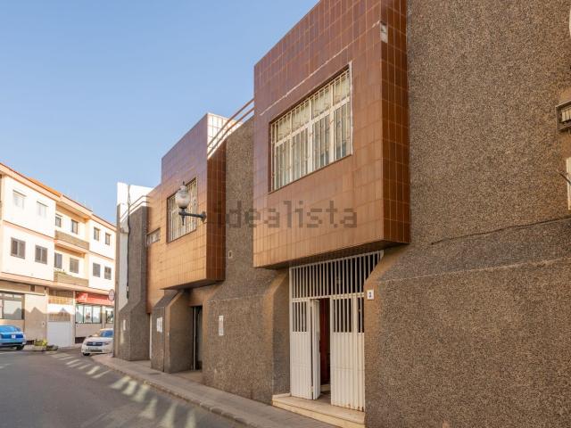 Chalet, Telde