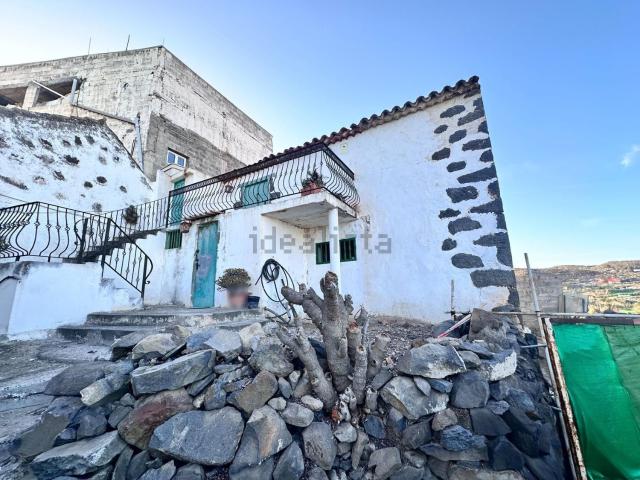 Chalet, Telde