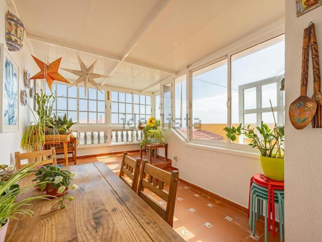 Chalet, Telde