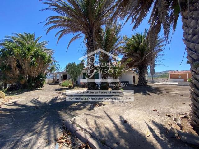 Chalet, Telde