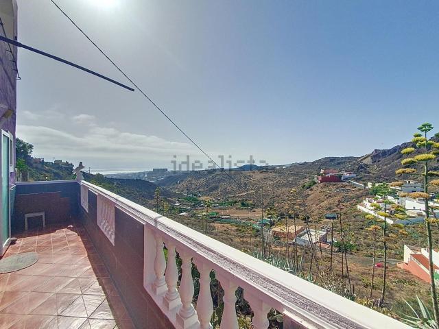 Chalet, Telde