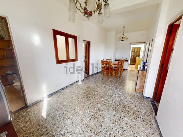 Chalet, Telde