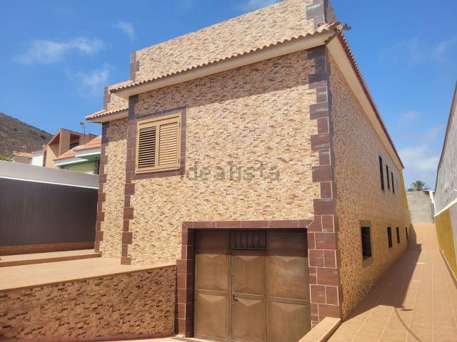 Chalet, Telde