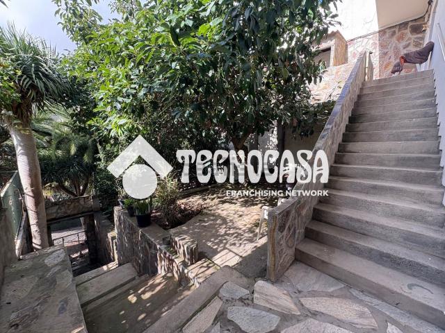 Chalet, Teror