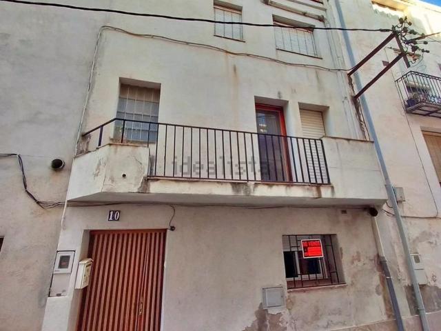 Chalet, Tivenys