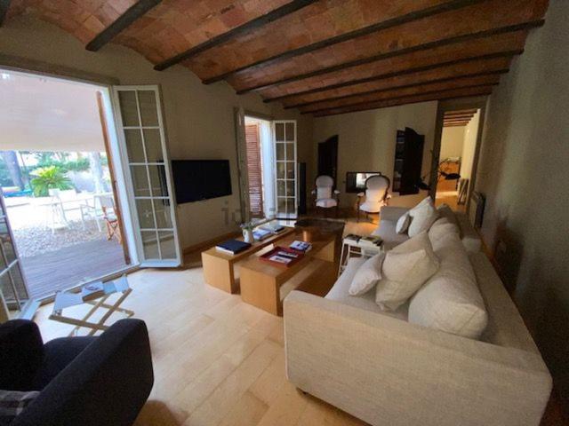 Chalet, Tiana