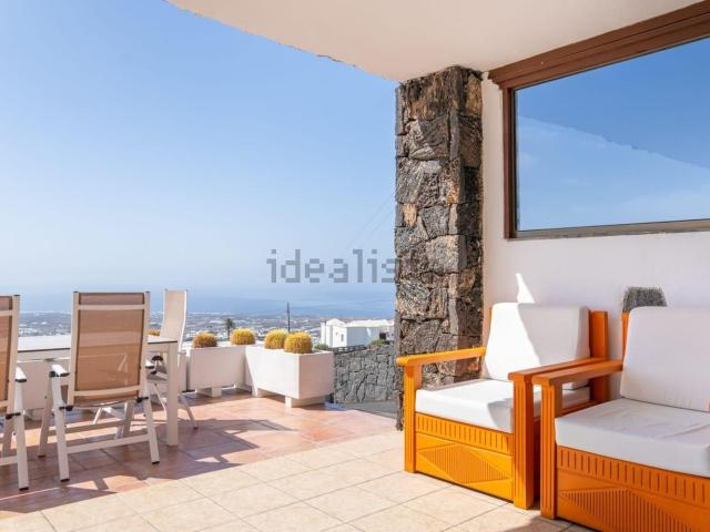 Chalet, Tias