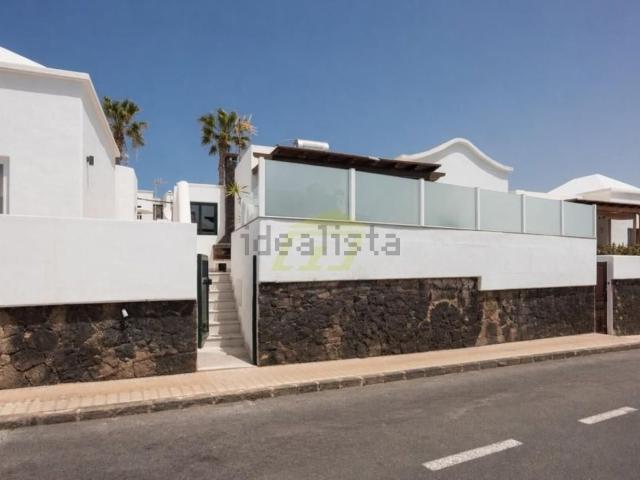 Chalet, Tias