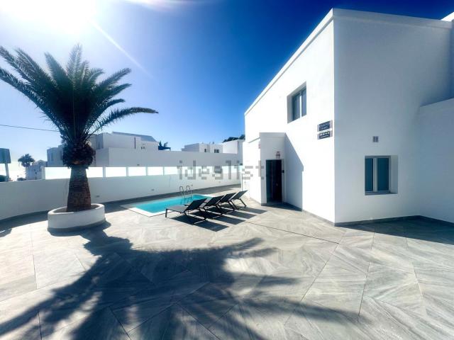 Chalet, Tias