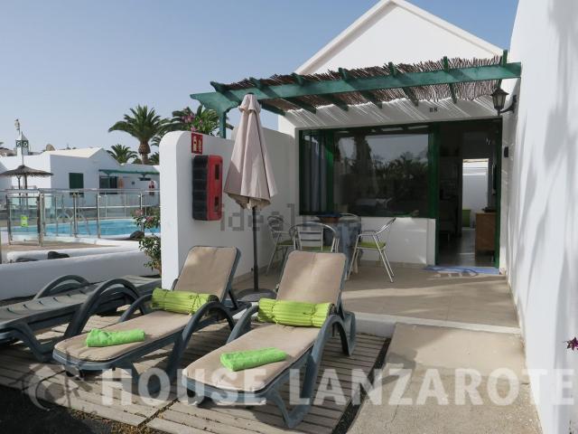 Chalet, Tias