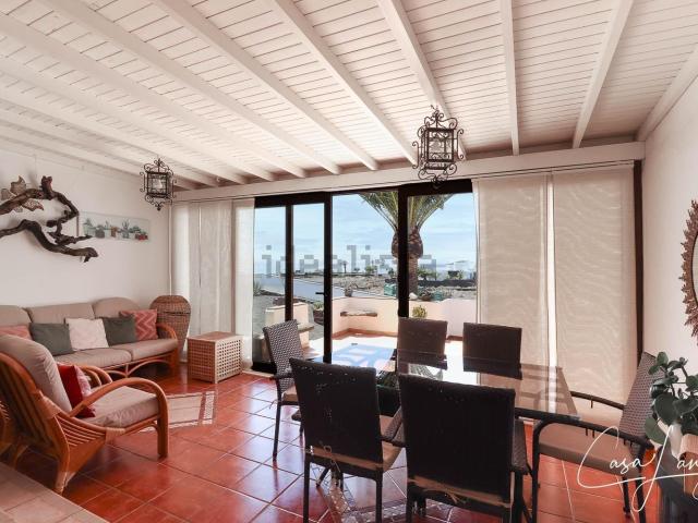 Chalet, Tias