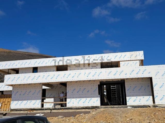 Chalet, Tias