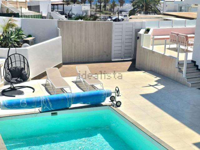 Chalet, Tias