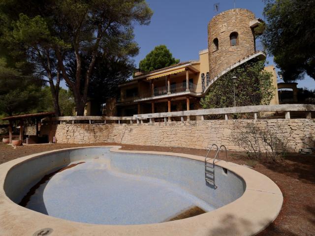 Chalet, Tibi
