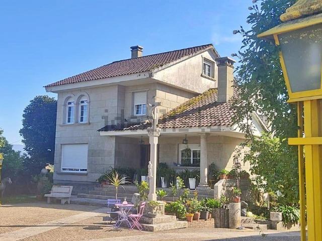Chalet, Tui