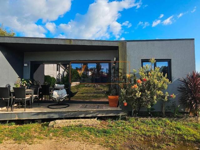 Chalet, Tui