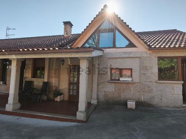 Chalet, Tui