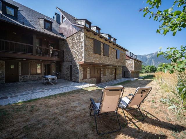 Chalet, Unha