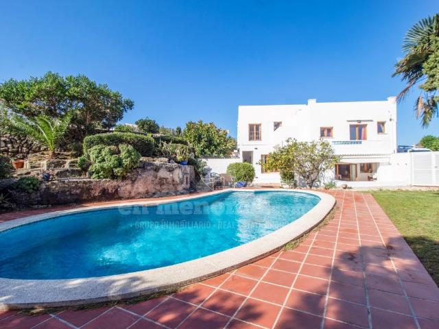 Chalet unifamiliar con piscina en Santa Ana 0m² Es Castell