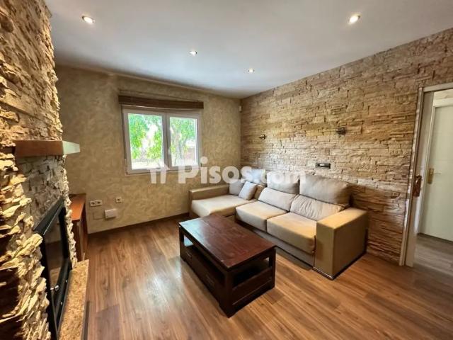 Chalet unifamiliar en alquiler en Calle Cuatro