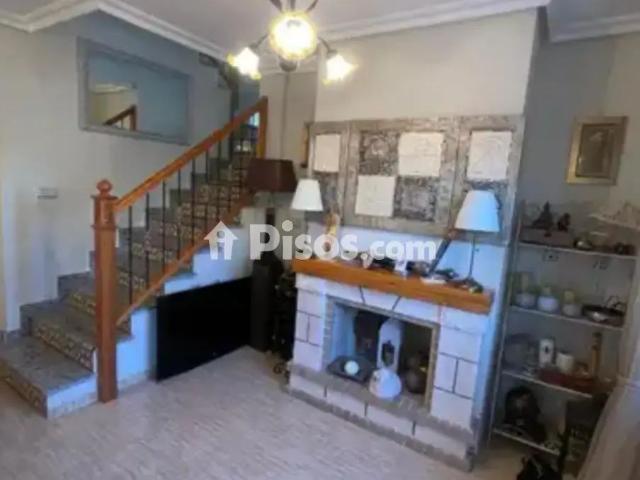 Chalet unifamiliar en alquiler en Calle del Forment, 36