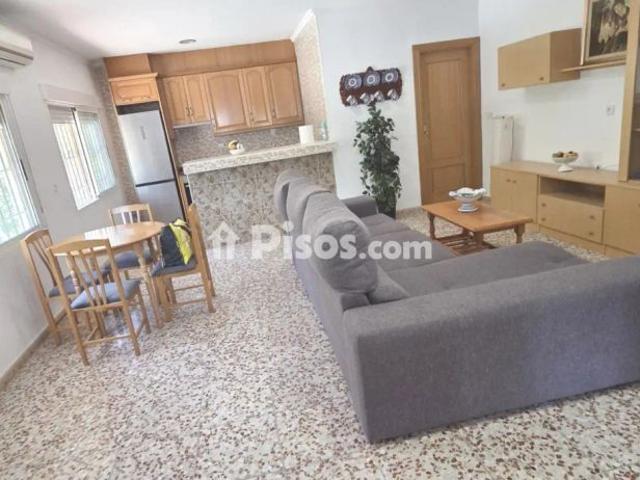 Chalet unifamiliar en alquiler en Elda