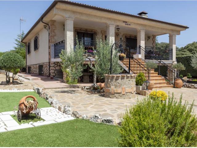 Chalet unifamiliar en venta en Hontoba