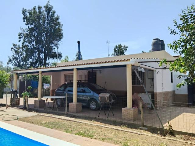 Chalet unifamiliar en venta en Los Palacios y Villafranca
