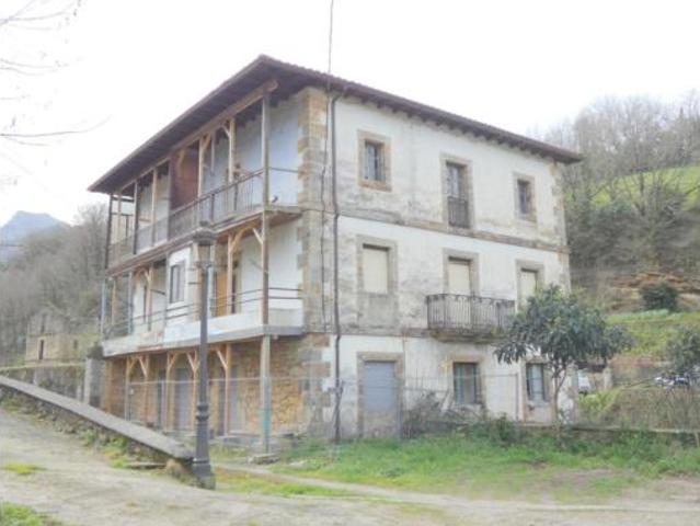 Chalet unifamiliar Venta Ampuero, Bulco