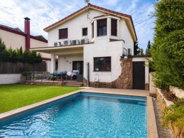 Chalet unifamiliar Venta Alcalá de Guadaíra, Oromana