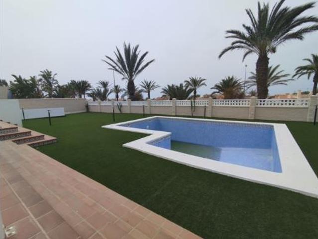 Chalet unifamiliar Venta El Ejido, Almerimar