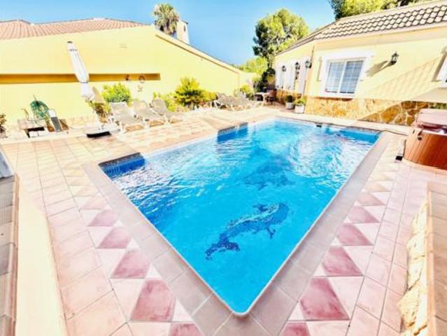 Chalet unifamiliar Venta La Nucia, La Nucia
