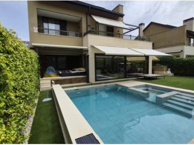 Chalet unifamiliar Venta San Sebastián de los Reyes, Ciudalcampo Fuente del Fresno