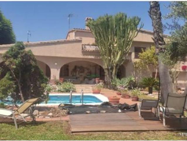Chalet unifamiliar Venta Vila real, Madrigal