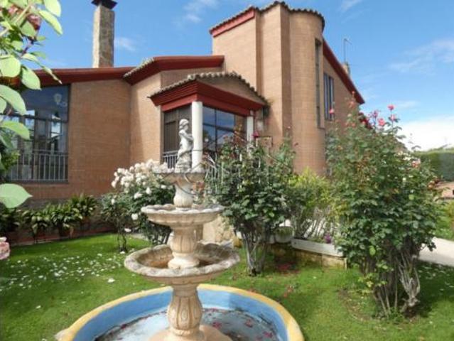 Chalet unifamiliar Venta Villalbilla, Villalbilla
