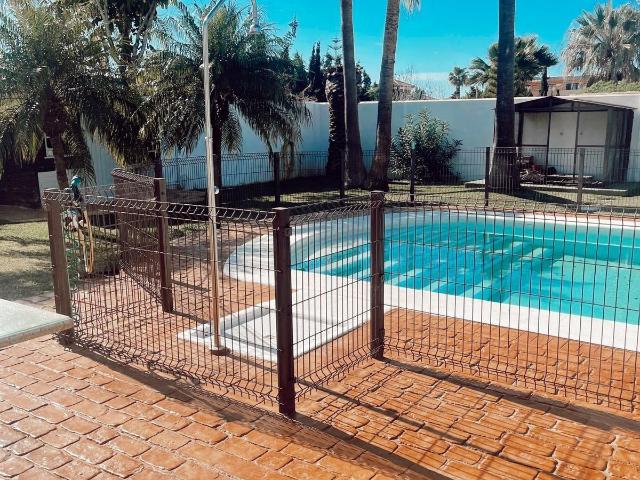 CHALET URBANO EN UNA SOLA PLANTA – AGUA DE RED 100%